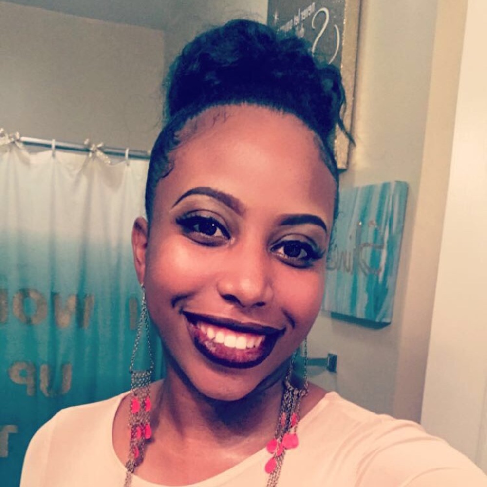 Meet your Posher, Jasmine